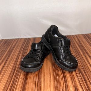 Darrell Toddler Boys Velcro & Lace Black Dress Shoes, Sizes 8